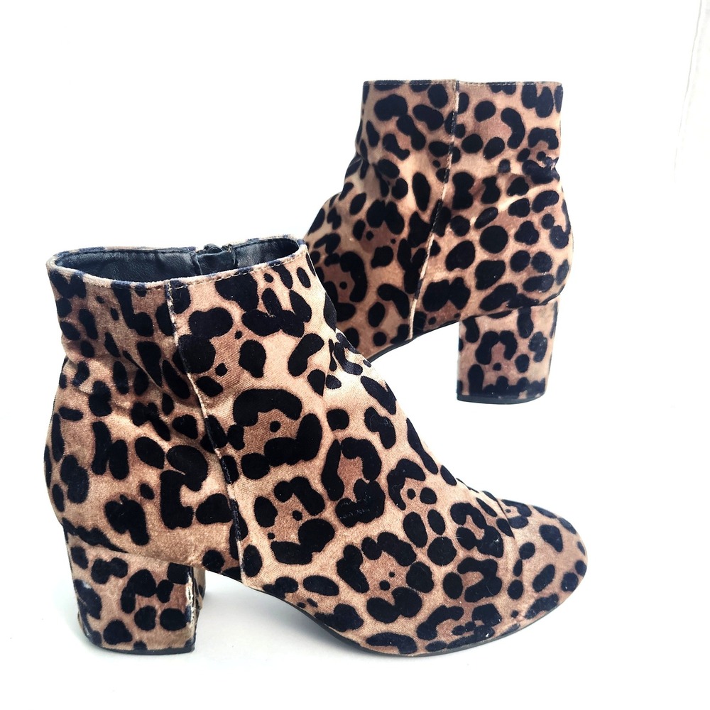 A New Day Leopard Print Velvet Ankle Boots Block Heel Brown Black Size 8 Mod